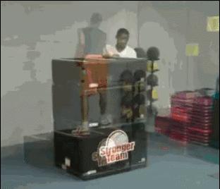 拉文空砍51分拿下生涯,拉文冲进篮球一言不合就劈扣