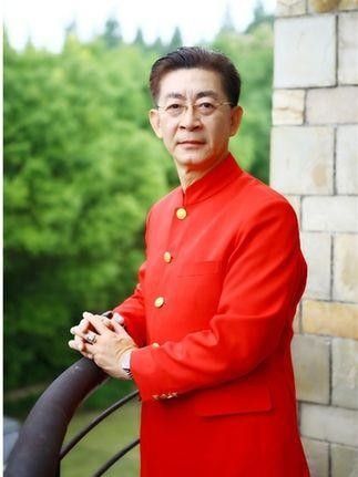 为什么那么多人评论六小龄童,六小龄童如何一步一步的跌下神坛