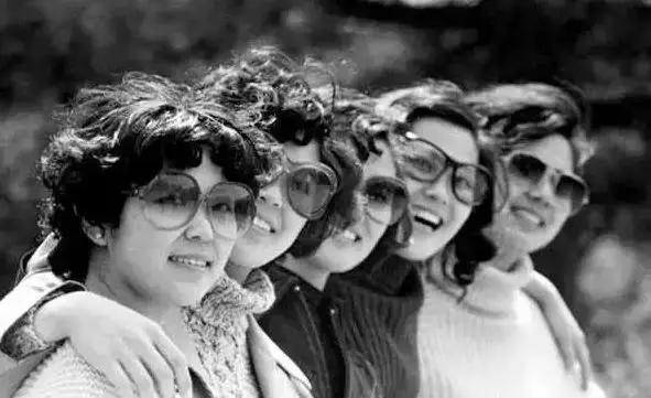 30张珍贵的老照片,47张绝版老相片