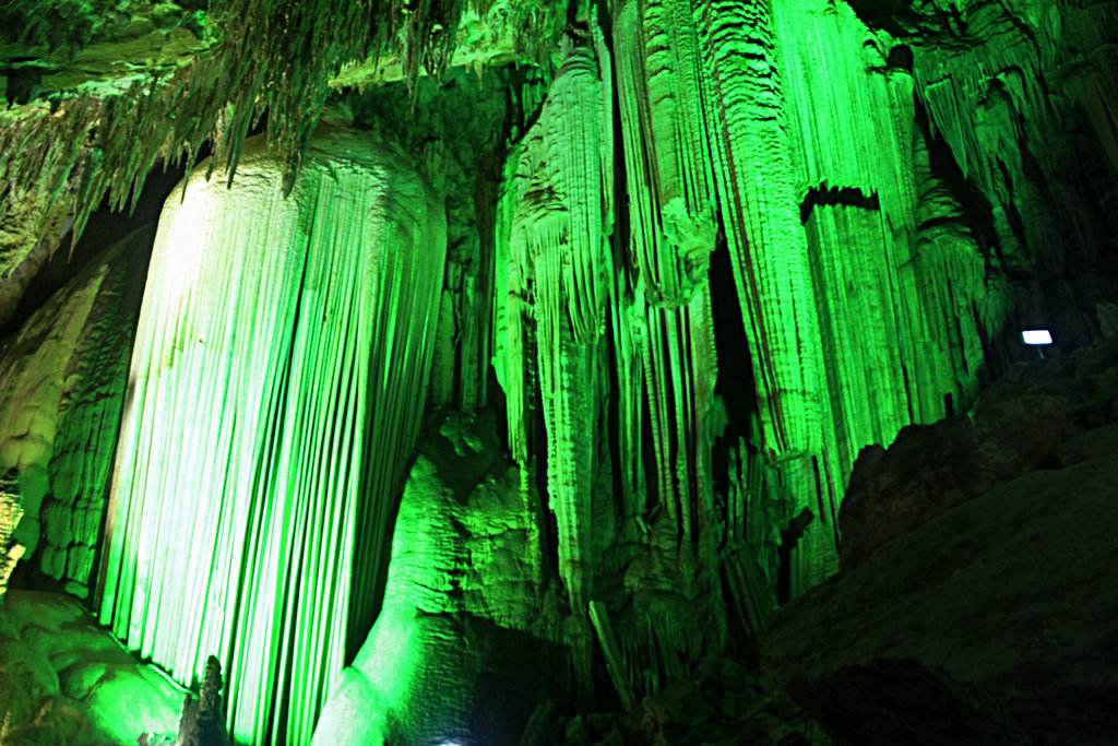 芙蓉洞5a,国家5a级景区龙洞