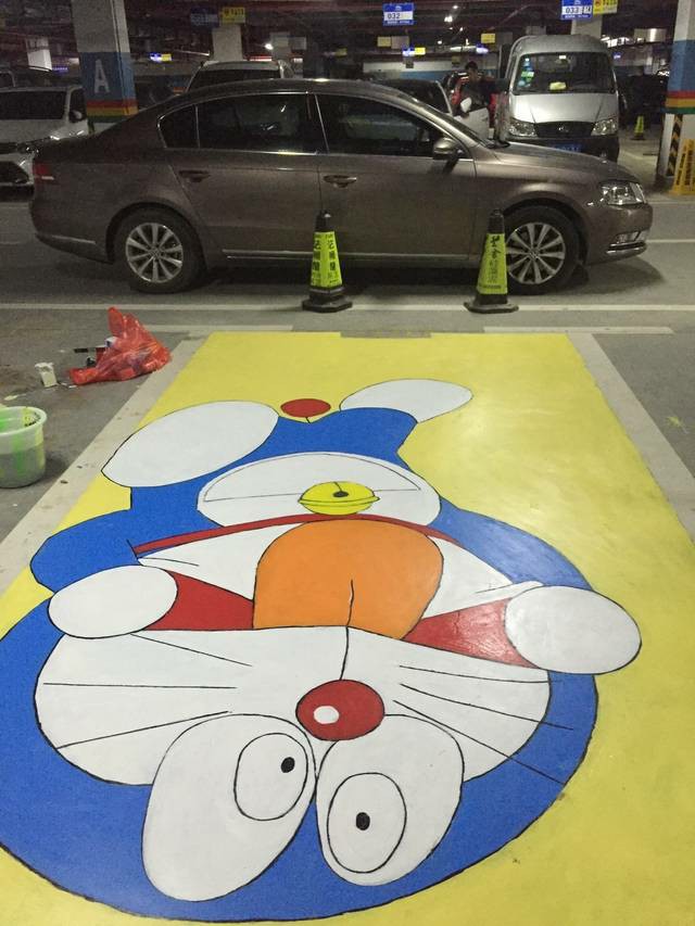 新兴职业车位手绘师月入过万