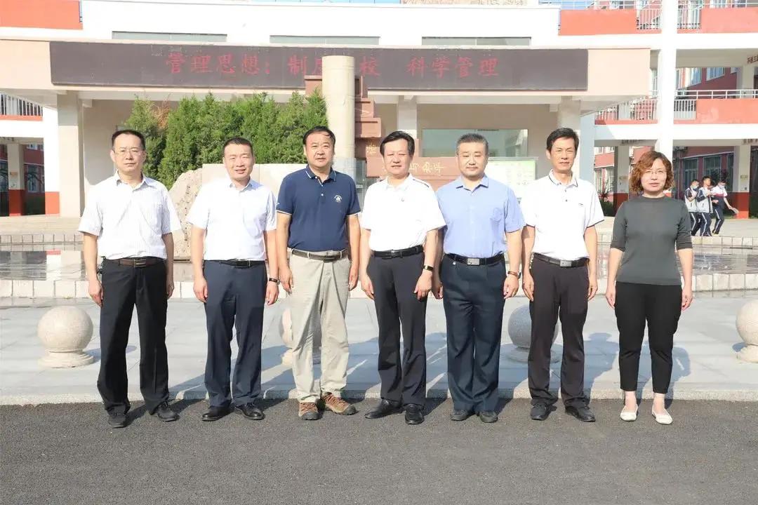 滑县郑州大学专车接新生,郑州大学专车