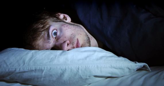 夜间传出怪声音,村子里晚上睡觉听见怪声