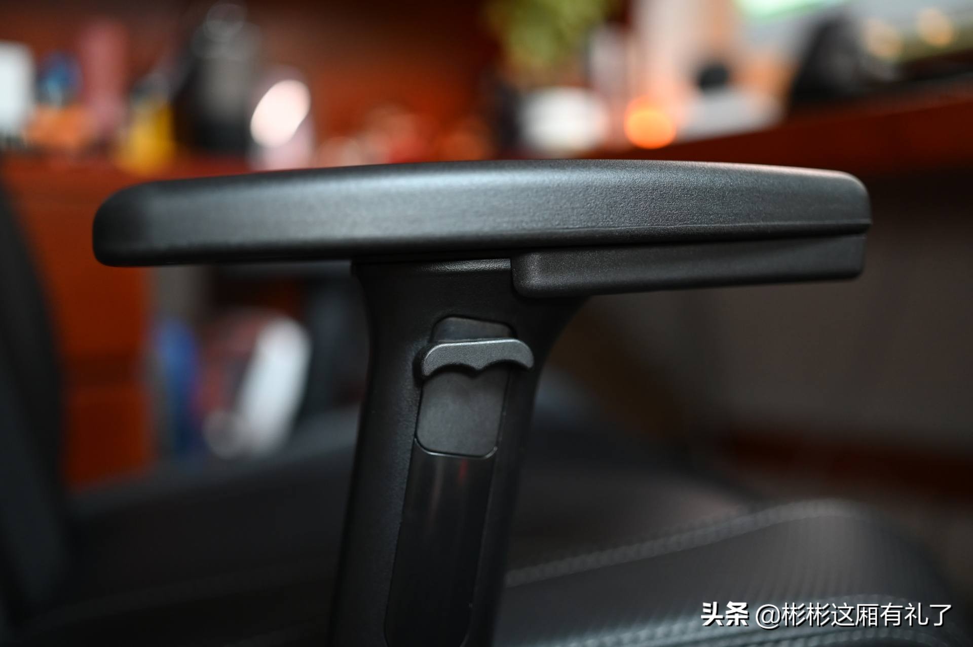 傲风电竞椅按摩测评,傲胜电竞按摩椅测评