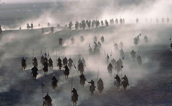 高俅为了害林冲运用了哪些阴谋,高俅为什么可以下毒