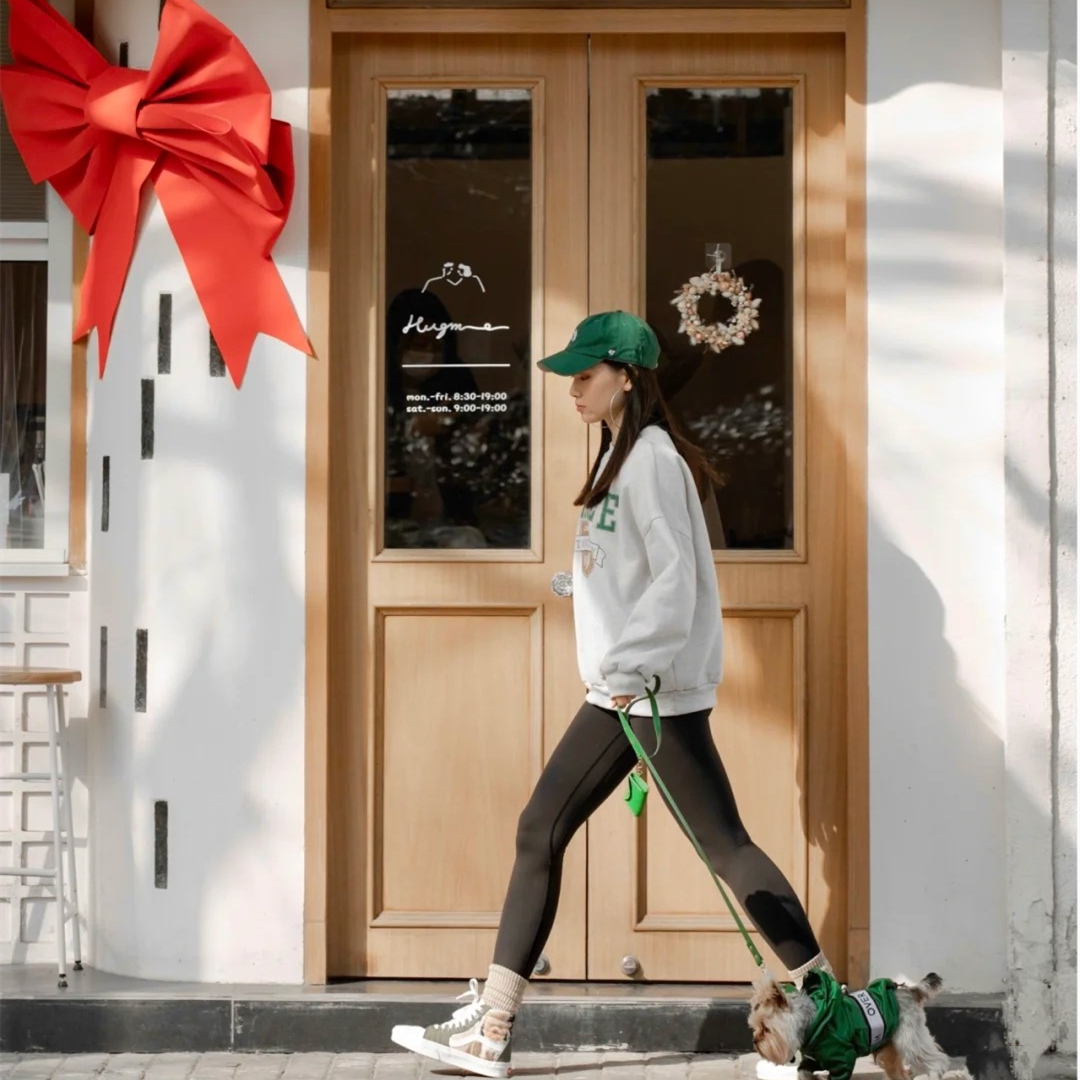 跟着抖音时尚穿搭博主学了一下,跟着博主打卡