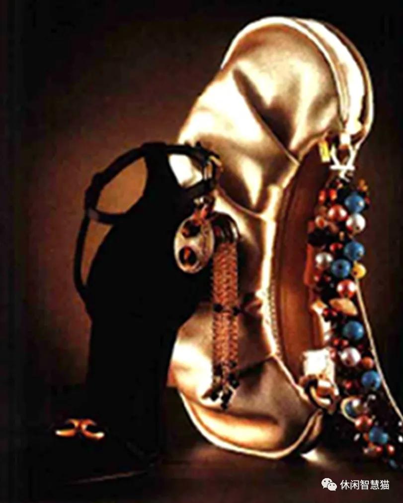 ferragamo鑿叉媺鏍兼厱鐨寘,钀ㄥ皵鐡﹀鑿叉媺鏍兼厱鐨叿