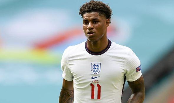 曼联逆转大巴黎拉什福德,曼联客场拉什福德庆祝