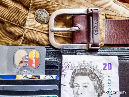 信用卡取现分批还款,信用卡还款一次性还还是分批还