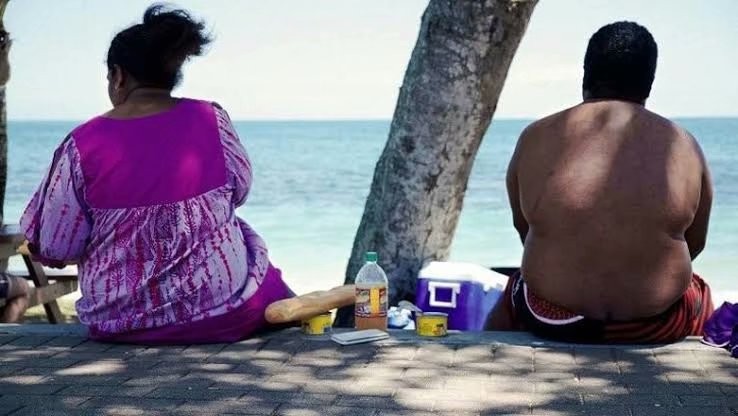 太平洋小岛国，靠卖鸟屎成为“天堂岛”，又把一把好牌打得稀烂