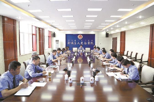 呼和浩特新城：厚德尚法守正义检徽闪耀映民心