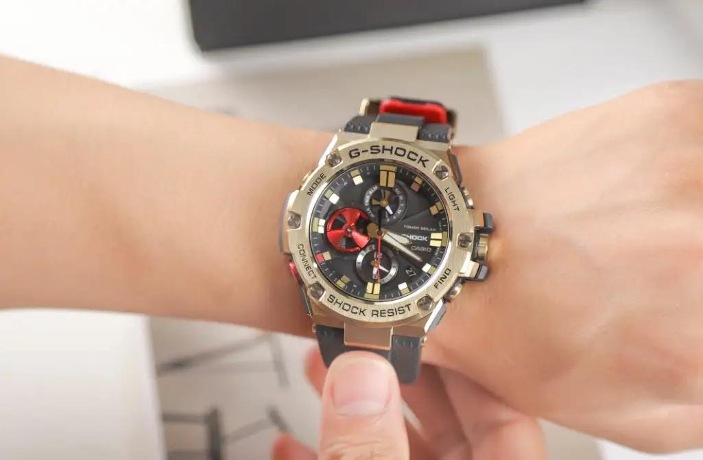 卡西欧八村塁手表如何看电量,卡西欧八村塁联名款手表怎么调试