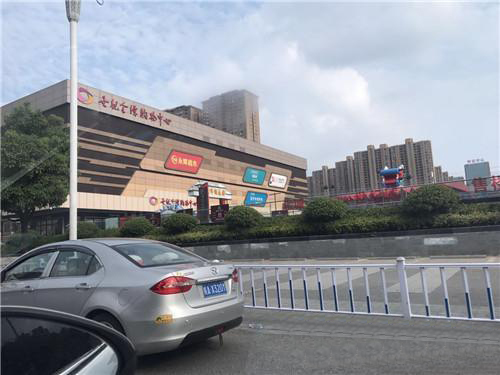 北城世纪金源购物中心名创优品,北城世纪金源购物中心丰巢