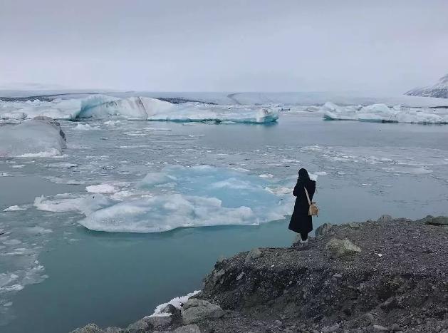 小姐姐分享自拍的“羞羞”日常，引百万人围观