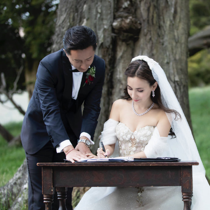 萧邦属于世界名表吗,萧邦有珠宝吗