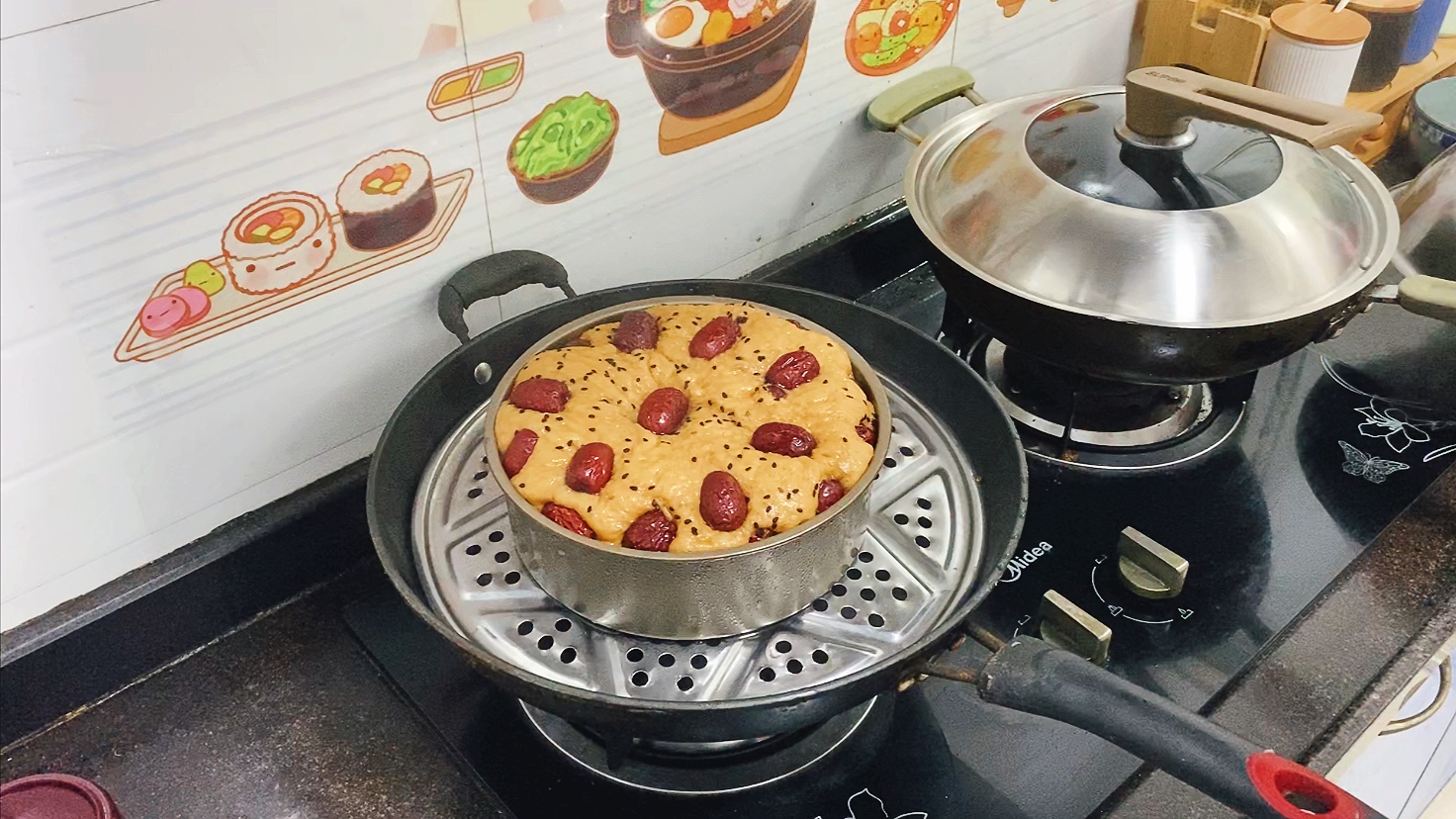 为什么蒸出来的发糕发苦,玉米面发糕发粘有酸味怎么回事