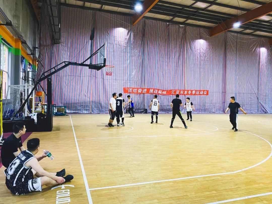 生命在于运动抖音小视频,生命在于运动抱着娃遛弯