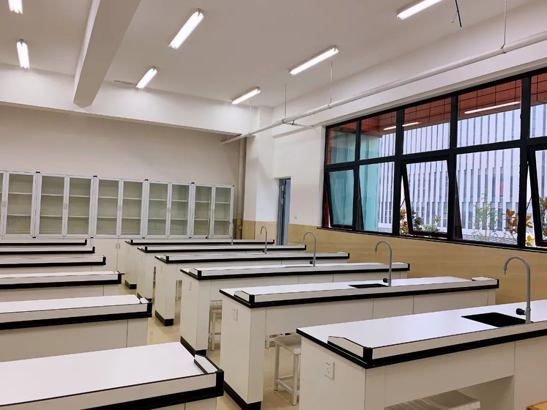 江苏省南京市南师附中邺城路初中,南师附中邺城路小学是事业单位吗