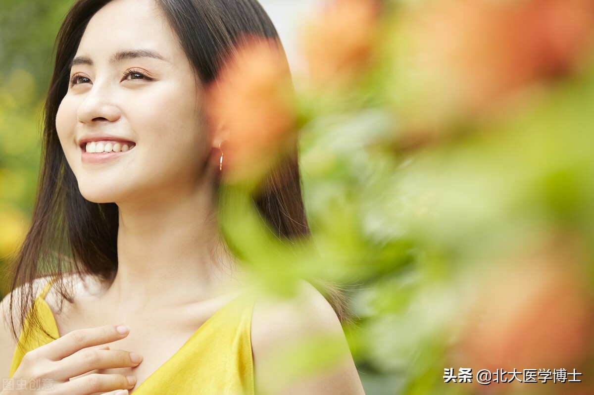 夏天月经量少/提前，医生用二至知柏地黄汤治82名好66名咋做到？