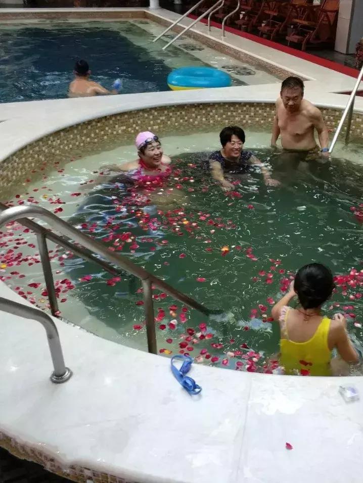 在这里等风也等你图片,在这里等风也等你背景图