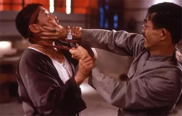 34年前的香港巨制战争片洪金宝,洪金宝早期电影4大名场面