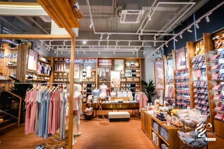 大刀阔斧，走出“第二曲线”，都市丽人逆流而上的底气在哪？