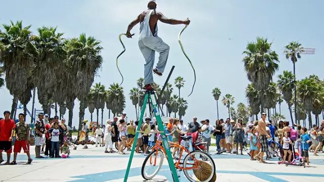 洛杉矶犯罪游戏怎么玩,第一次来洛杉矶怎么玩