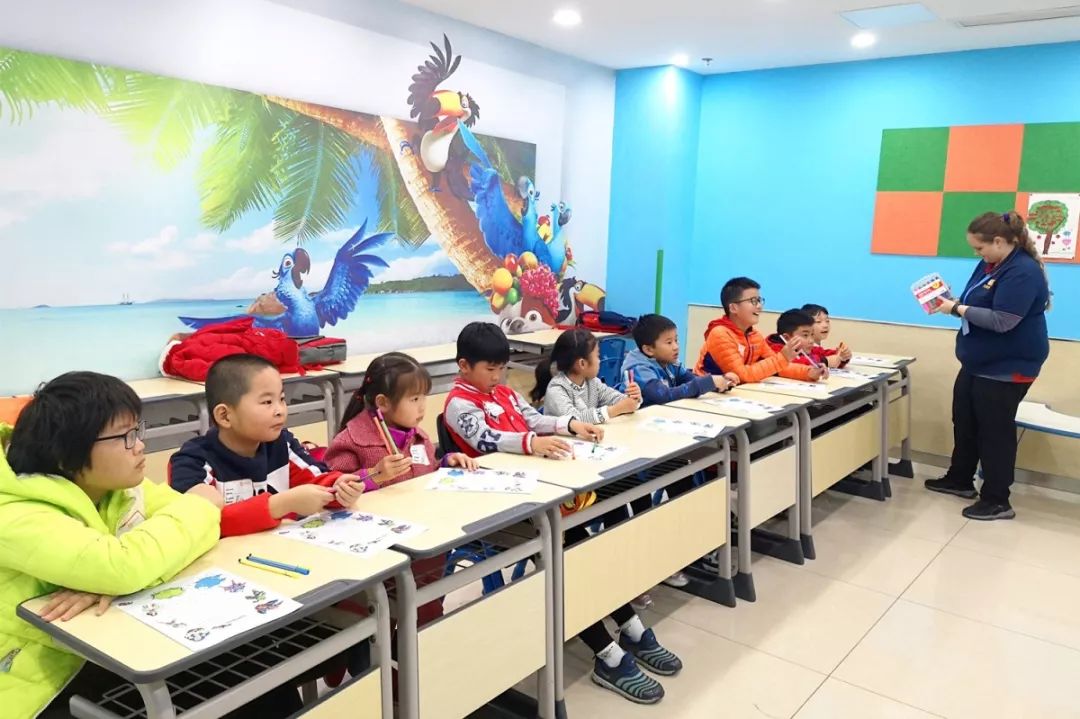 今天弗恩英语的故事，是关于超级英雄降临