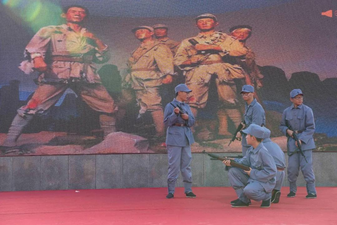 机器人在技能大赛上尬舞,世界机器人舞冠军挑战赛