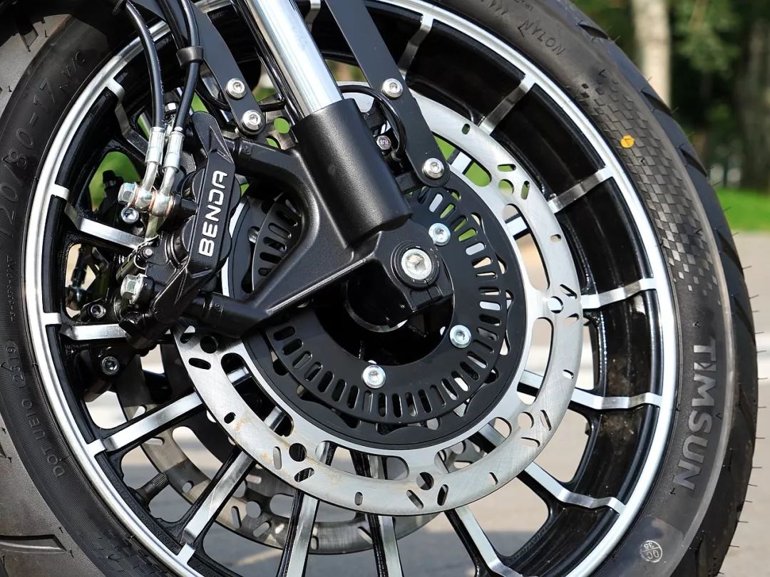 奔达原驰兽400二手价格8000公里,奔达原驰兽400和fun2的区别