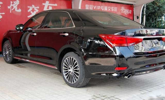 皇冠混动有哪些优缺点,皇冠陆放suv7座真实感受