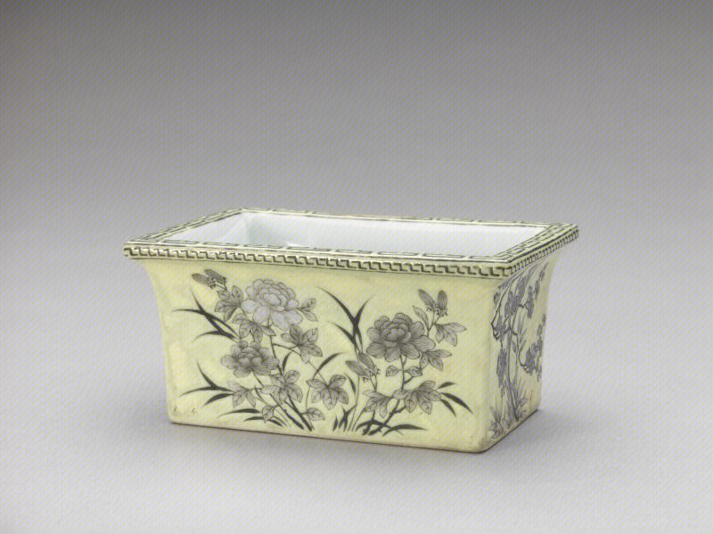 仿清民国粉彩大花瓶插花,乾隆粉彩百鹿尊插花