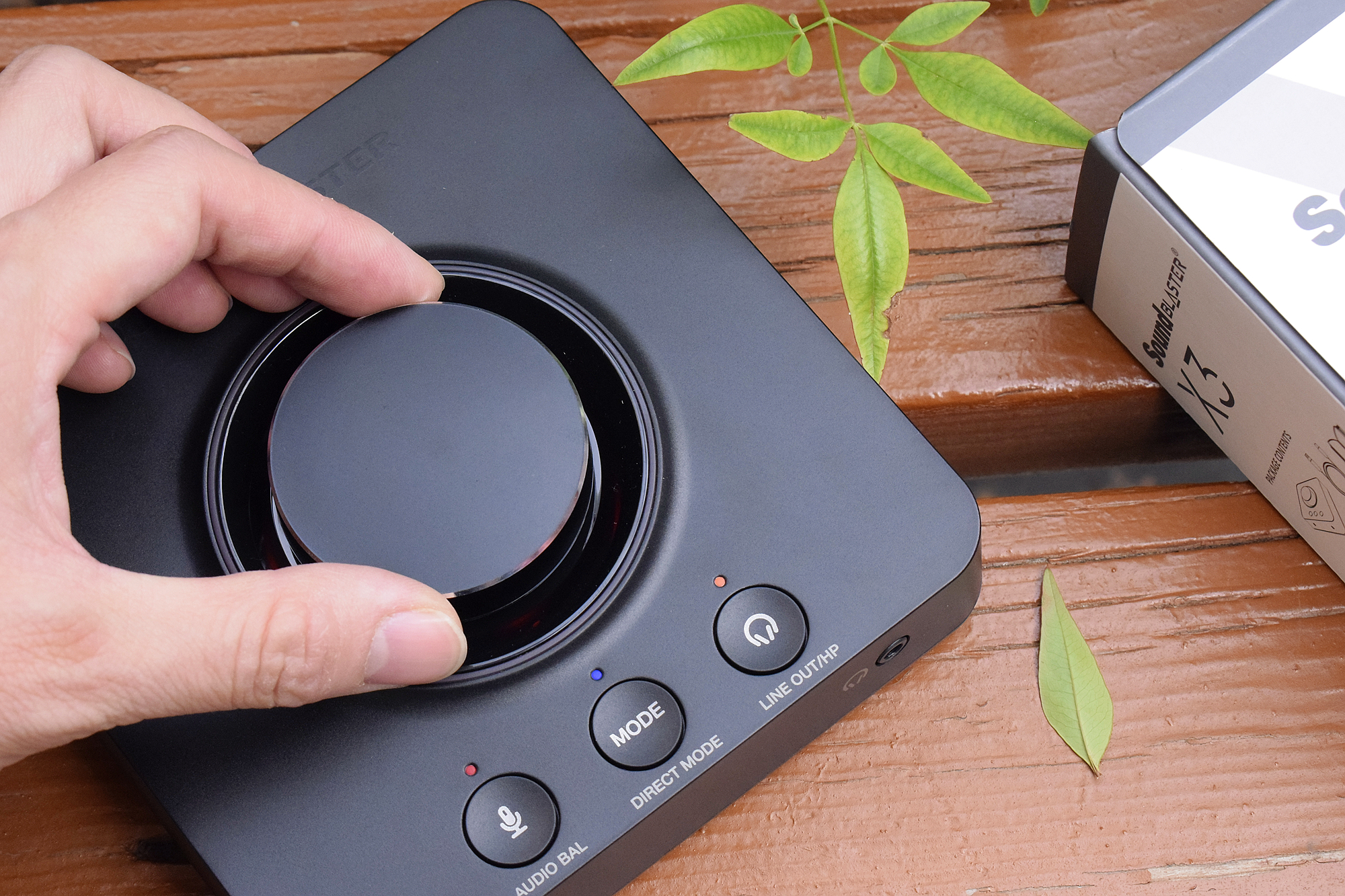 soundblaster澶栫疆澹板崱,鍒涙柊soundblasterx-fi澶栫疆澹板崱