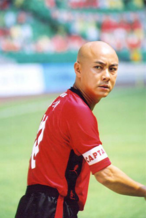 这些民间高手们身怀绝技,有关足球队的电视剧