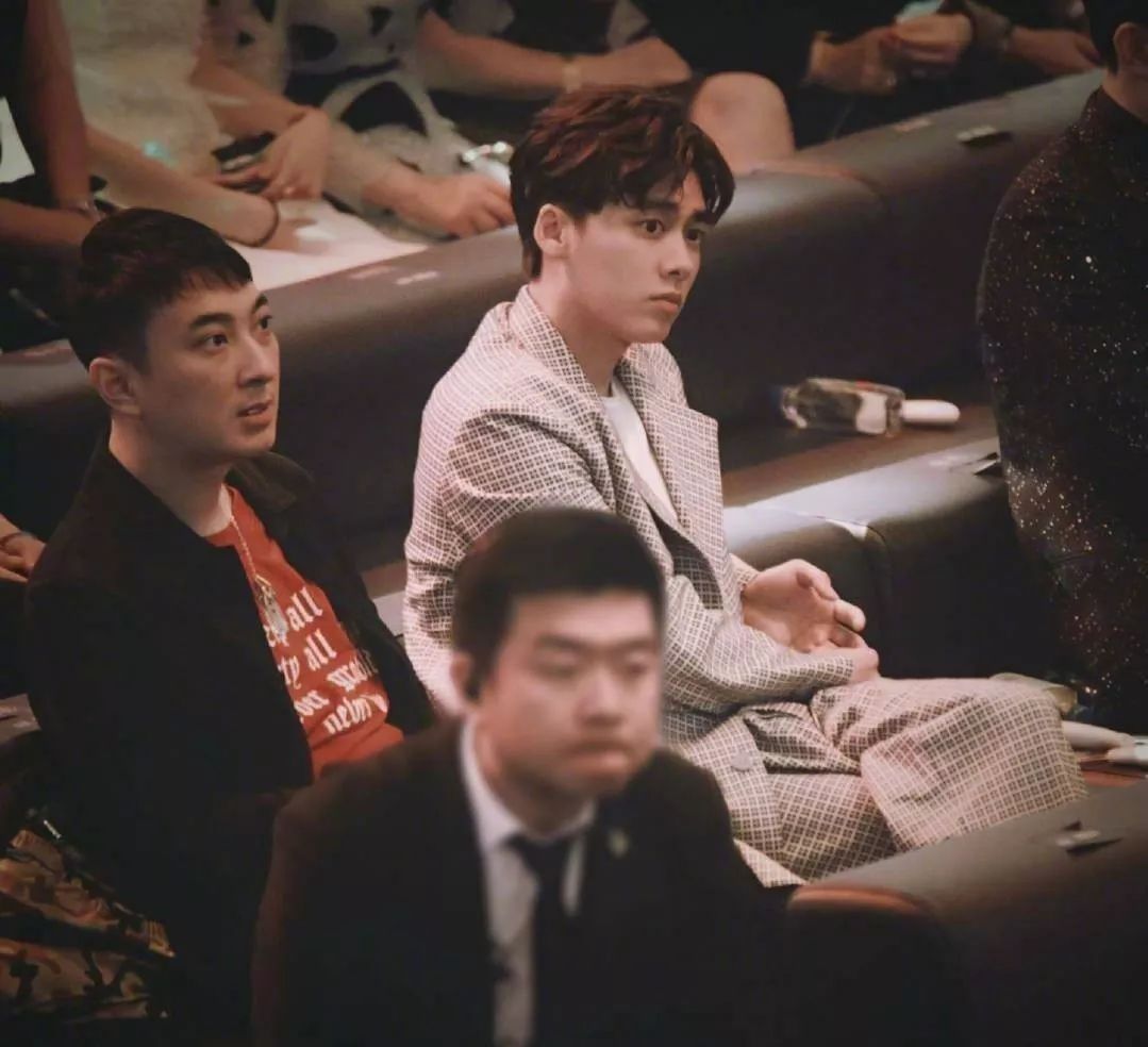 王思聪李易峰综艺节目,王思聪李易峰玩游戏