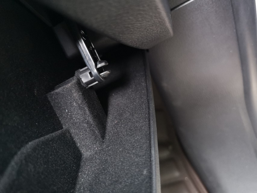 比亚迪唐更换空调滤芯教程,比亚迪唐换空调滤芯教程