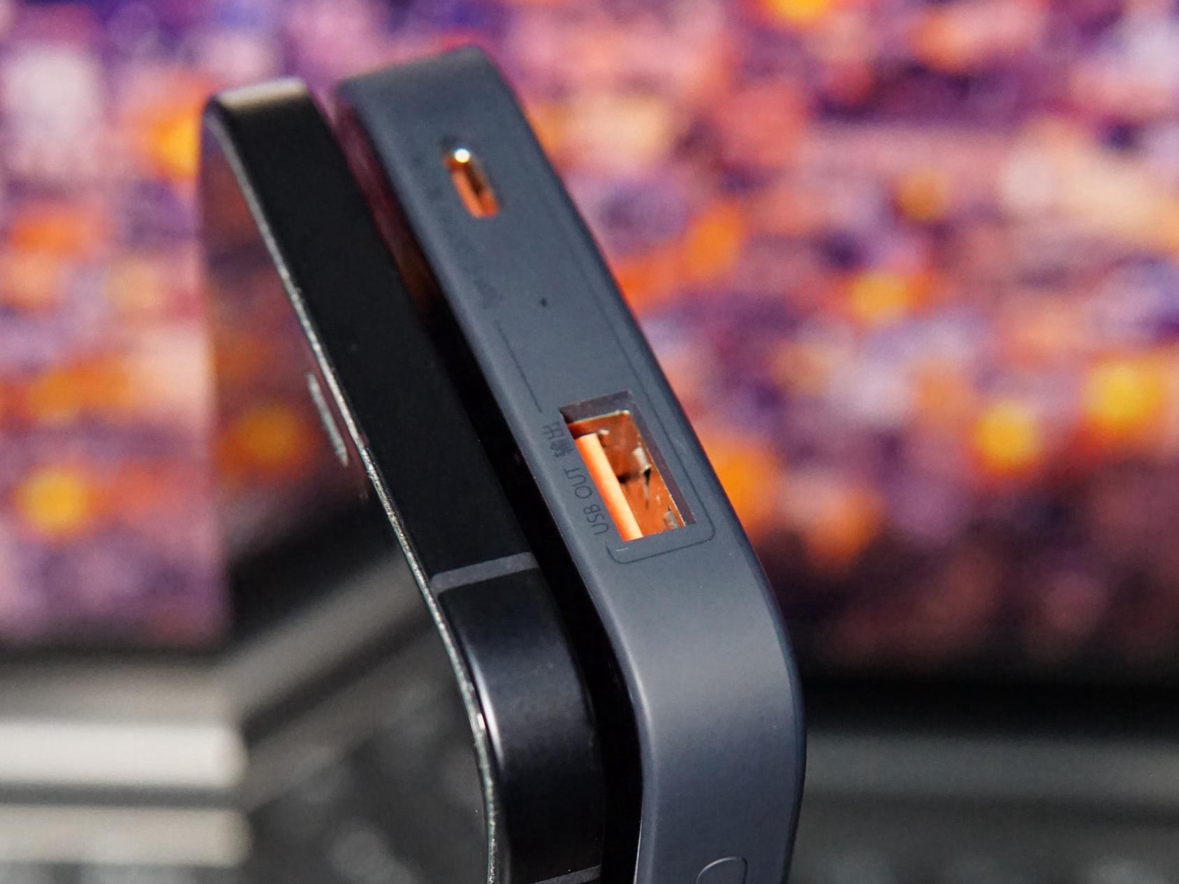 倍思无线磁吸充电宝20w充苹果13,倍思iphone12