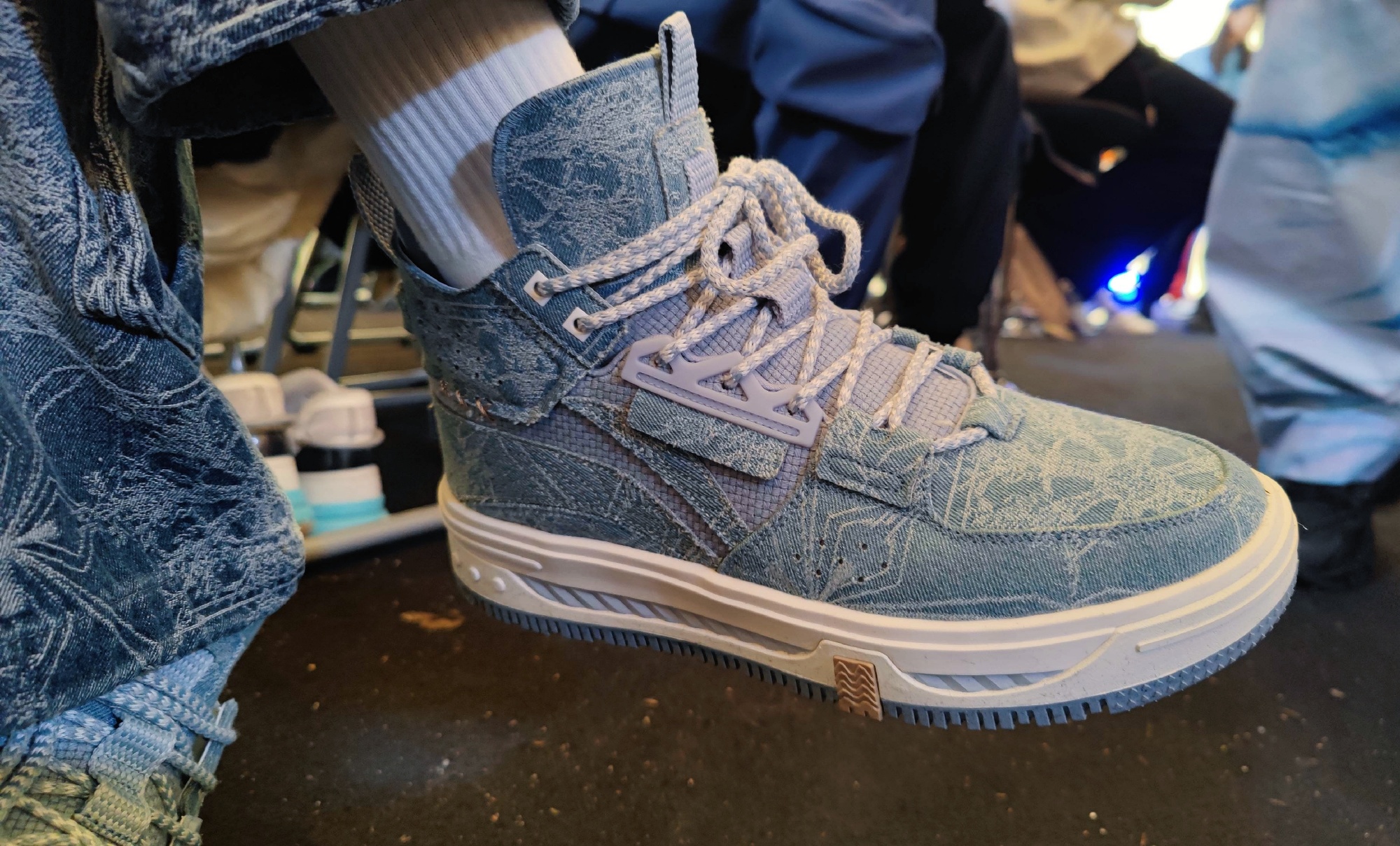 李宁鞋子时装周秀款,李宁走秀款鞋女鞋板鞋