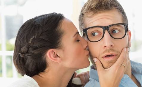 避孕药、避孕棒、避孕套...哪种避孕方式更安全高效？