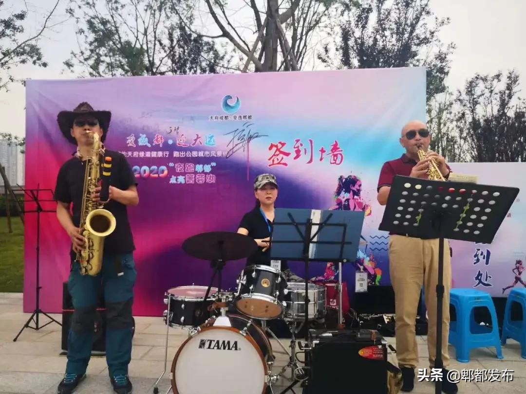 灯光秀奥运夺冠,奥运冠军夜游西安