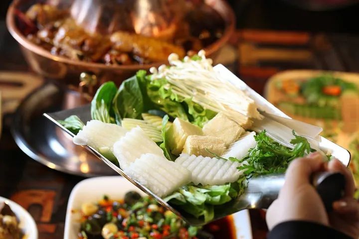 减肥吃火锅的正确方法,越减肥越想吃肉是什么原因