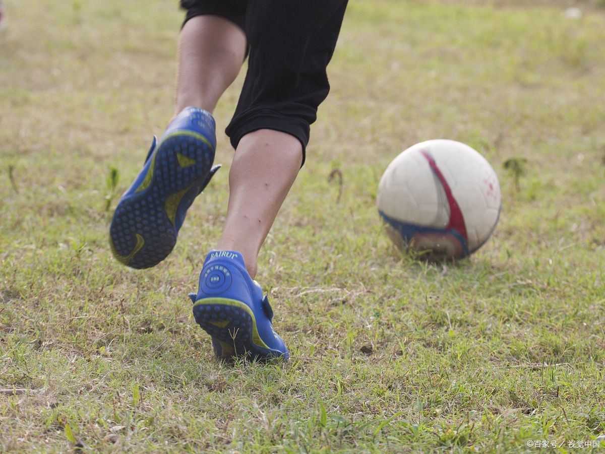 “睡岗”、“踢球”，人生海海，难忘那段旧日时光