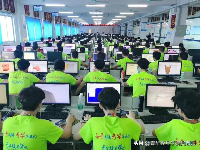 cnc操机加编程工资多少钱,学习cnc操机有前途吗