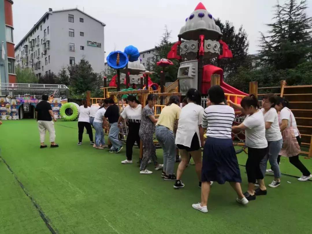 师爱如蜜，用心铺开童话之路，格林童话幼儿园喜迎开学季