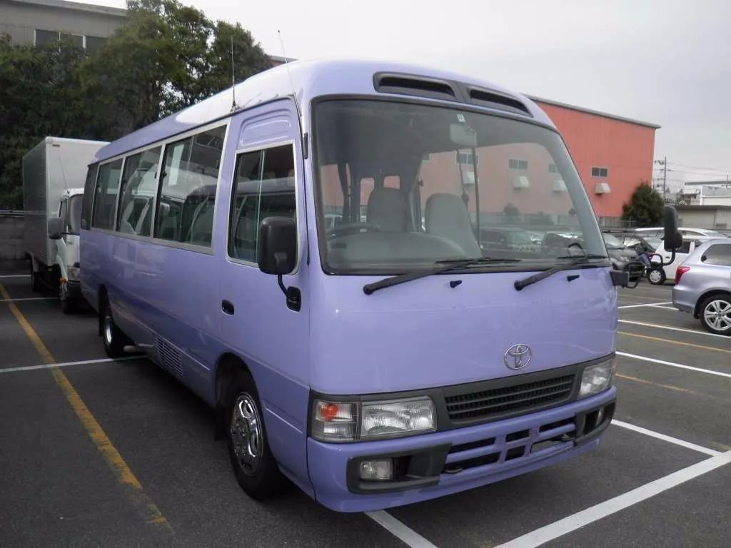 真考斯特和仿考斯特,丰田考斯特各个版本