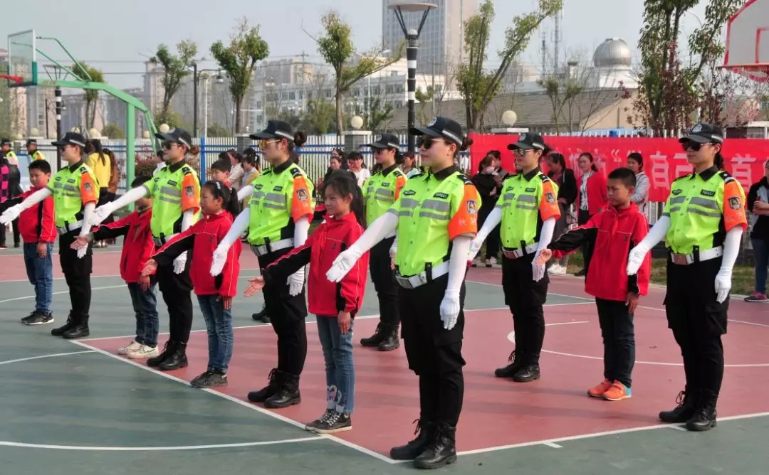 盐城gai上的斜杠男青年,盐城gai网红