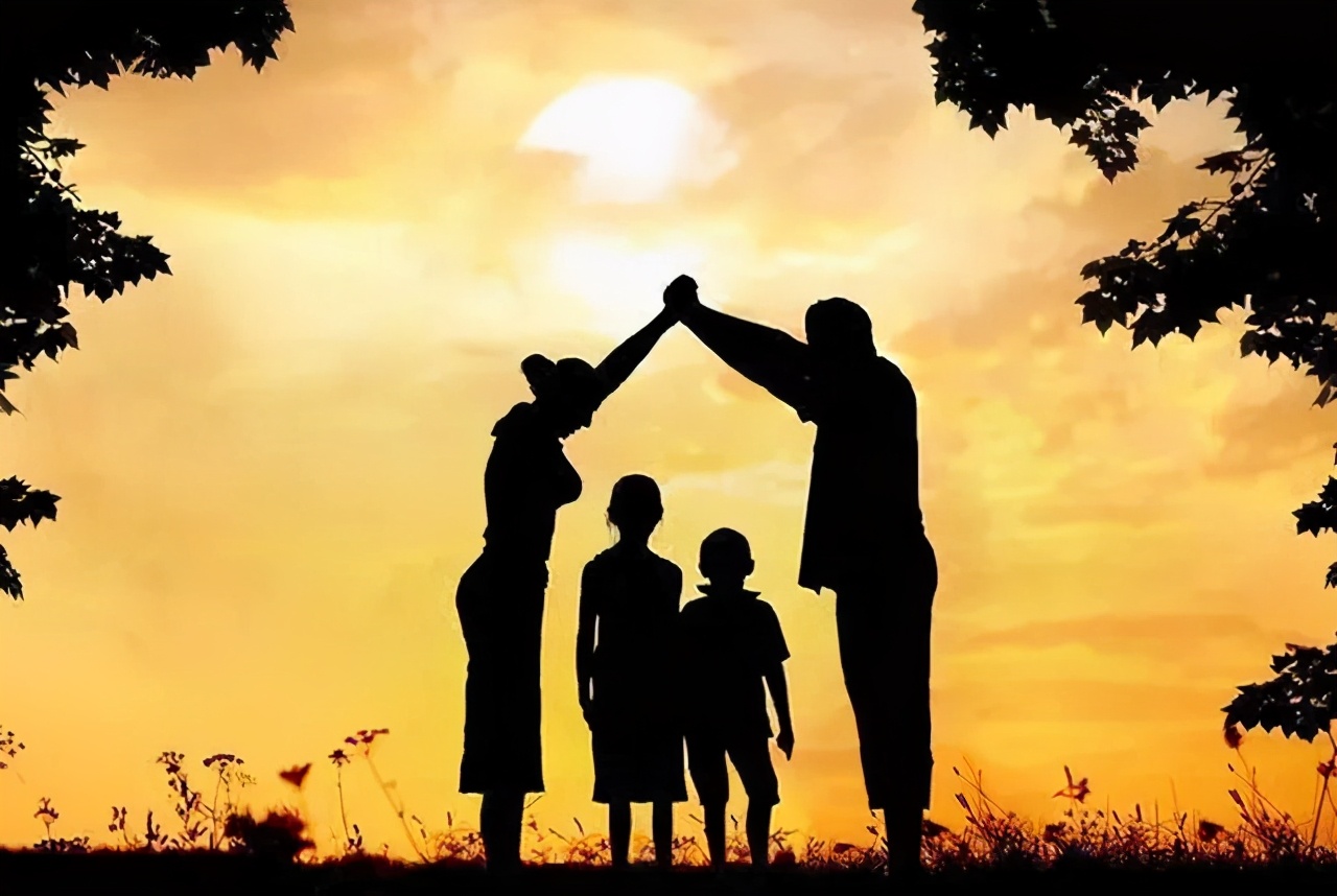 小孩电动汽车卡丁车,儿童小车手