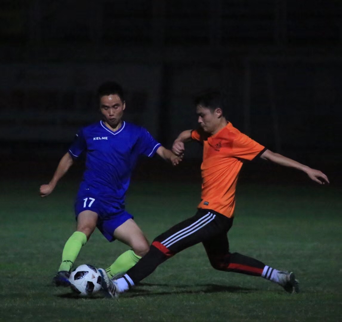 南京业足联赛烽火重燃，南京天马再战绿茵江湖