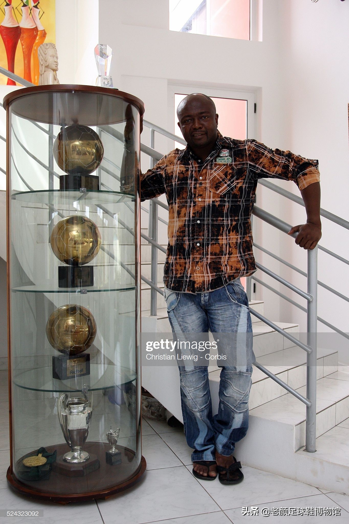 非洲最强10号球员，斯托伊科维奇是他替补，弟弟三个儿子都是国脚