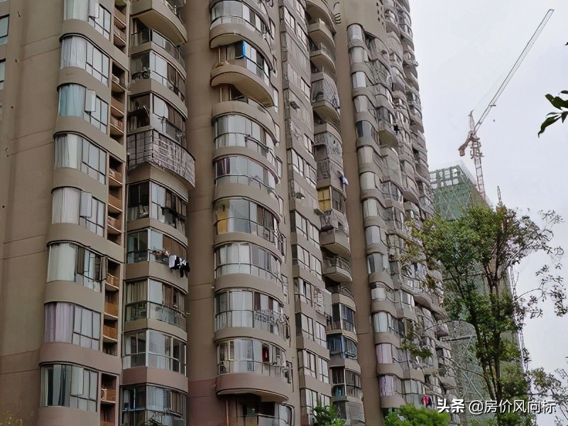 南昌市5-10年房龄，二手房挂牌价14908元，共计364个小区